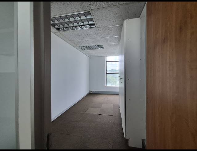 772M² OFFICE TO LET IN CRAIGHALL